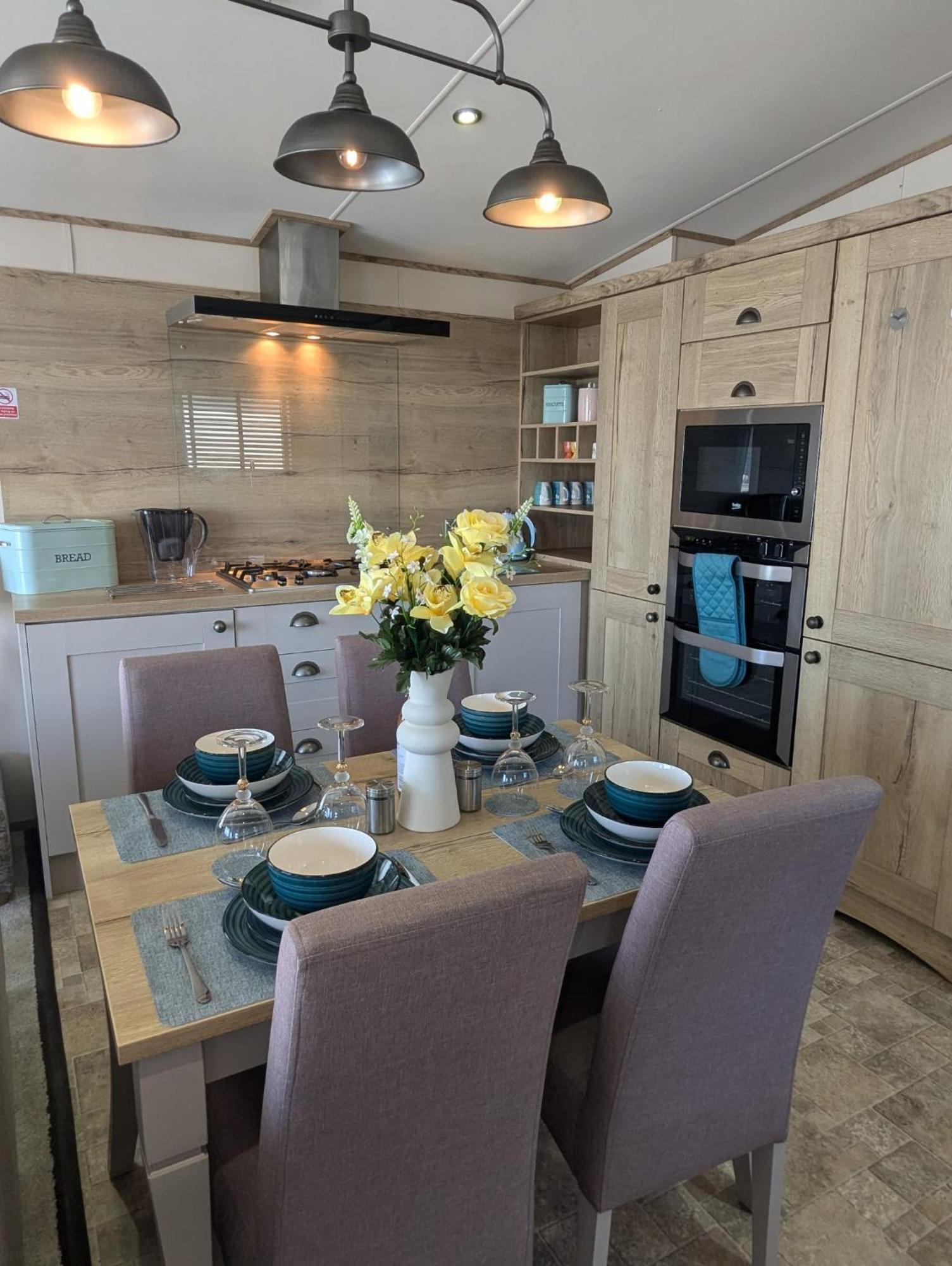 Stunning Caravan With Panoramic Views Weymouth Littlesea Haven Wyke Regis Exteriör bild